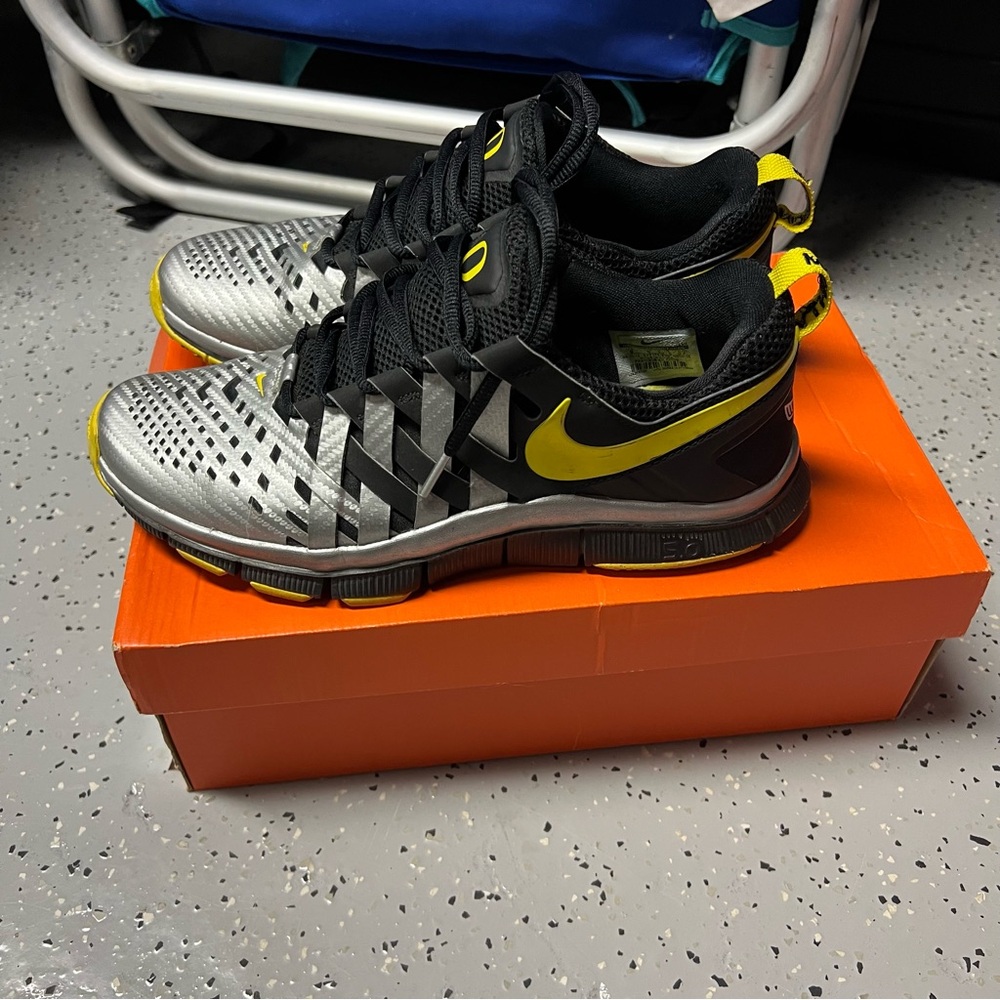 Nike Oregon Free Trainer 5.0 Rivalry size 9
